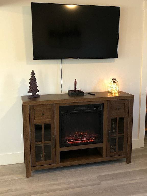 Foto 9 von 17: 3bed -1 bathApartment in town mins to Umf or Hospital