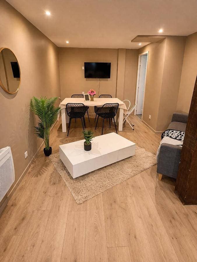 Foto 4 von 18: Two-Bedroom Apartment