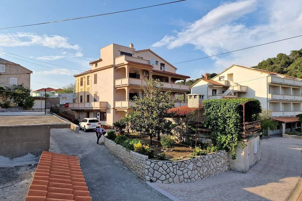 Foto 4 von 14: Studio Appartement mit Terrasse und Meerblick Kampor, Rab