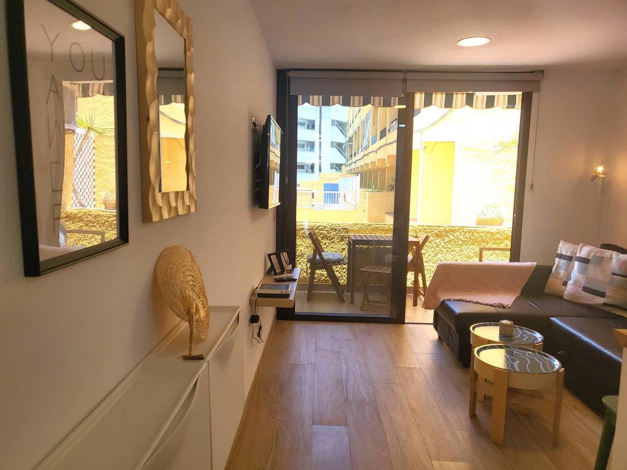 Foto 12 von 25: Moderne Unterkunft mit Pool, Terrasse und Parkplatz in Playa La Arena