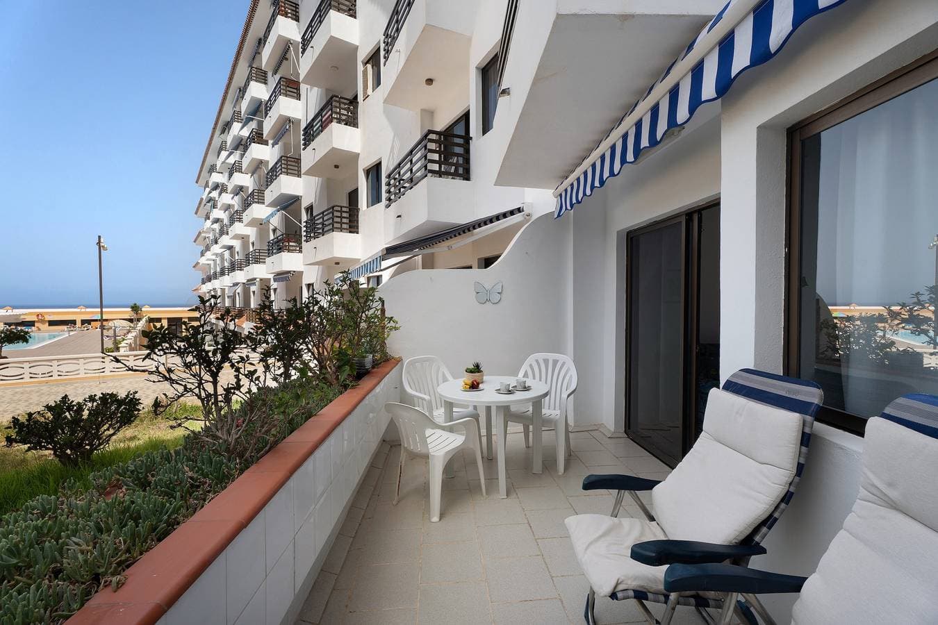 Foto 2 von 29: Ferienwohnung 'Carpediem Playa La Arena' mit Meerblick, Gemeinschaftspool und WLAN