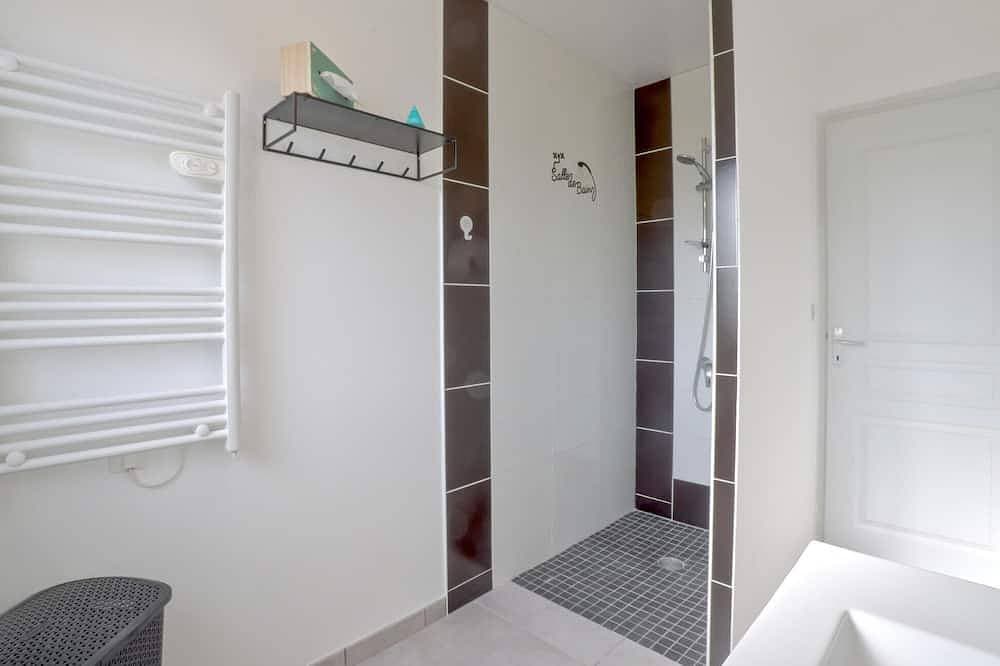 Foto 7 von 28: Stunning home in Créances with WiFi