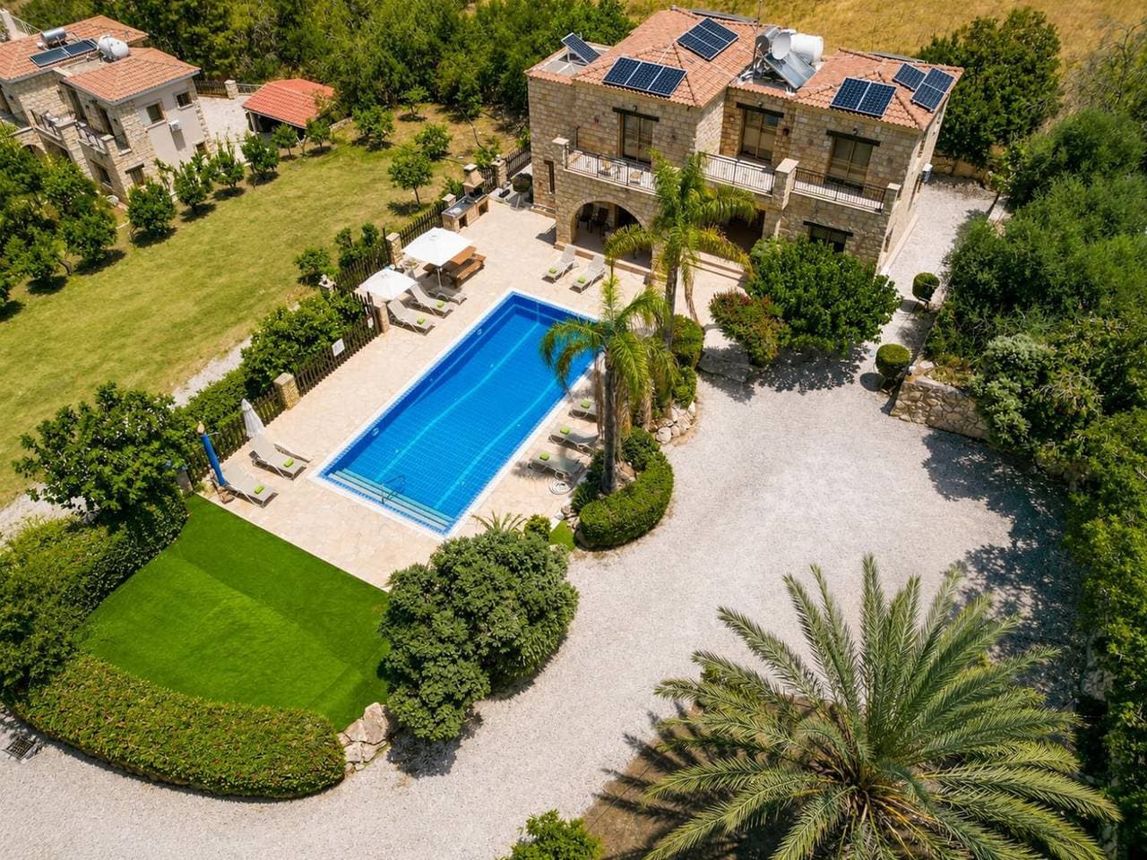 Foto 2 von 32: Villa für 8 Personen mit Garten