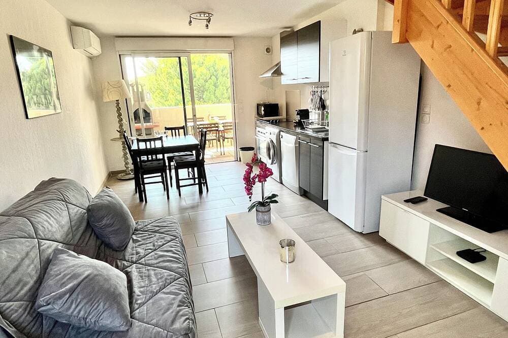 T2 Wohnung, 40 m2, voll klimatisiert, 350 m vom Strand entfernt. Privatparkplatz 1