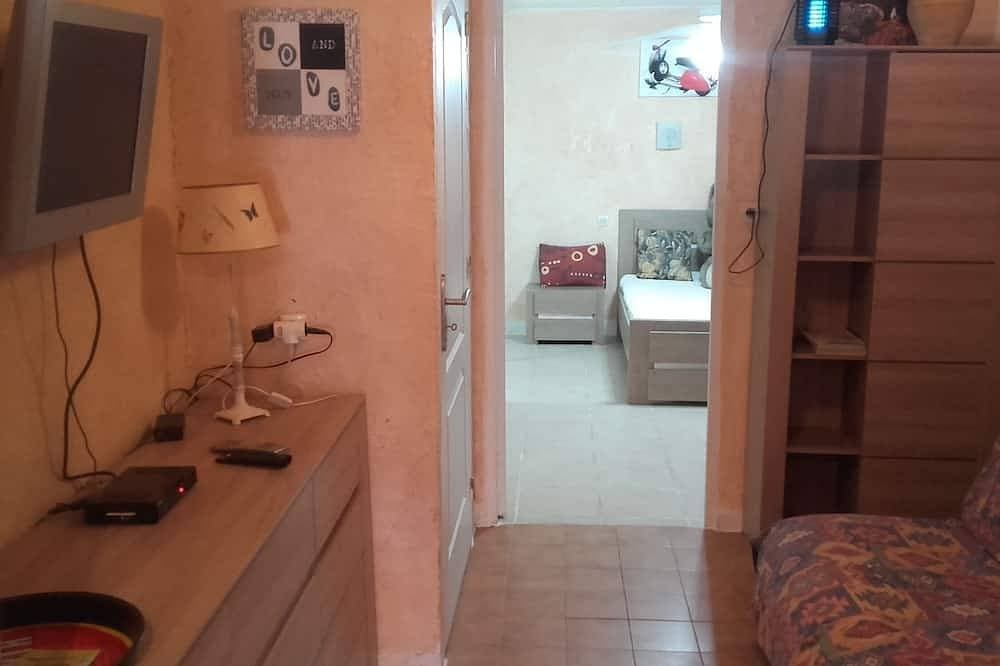 Foto 3 von 14: Unabhängiges Studio im Erdgeschoss in Grundstück mit Parkplatz