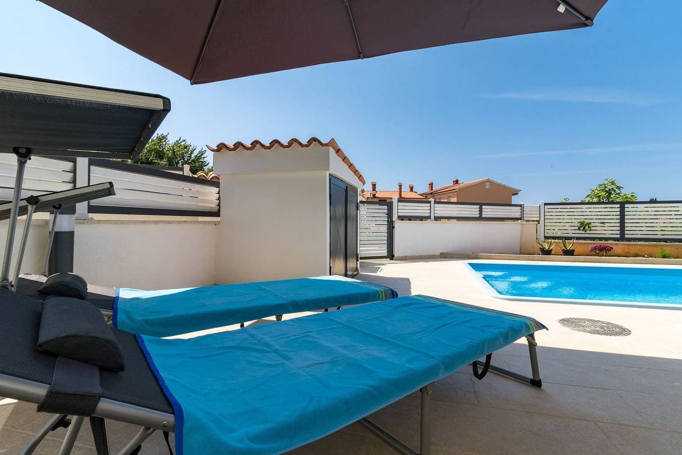 Foto 11 von 30: Pool Apartment Sax with Sea View (Private Pool)