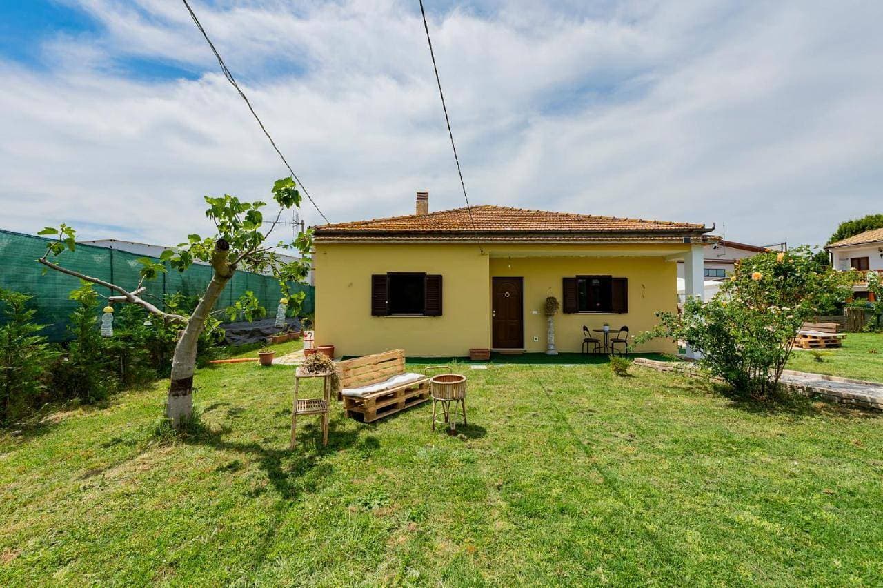 GuestHost - Barni House 1