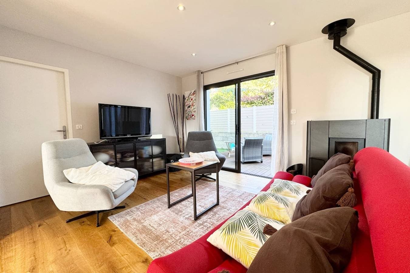 Foto 9 von 47: Maison contemporaine de standing - 100m des plages