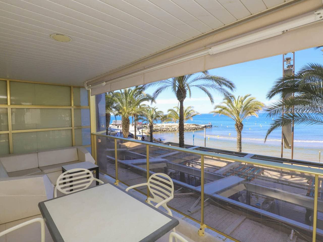 Foto 4 von 20: Modernes Apartment mit Meerblick, direktem Strandzugang und großer Terrasse in Salou