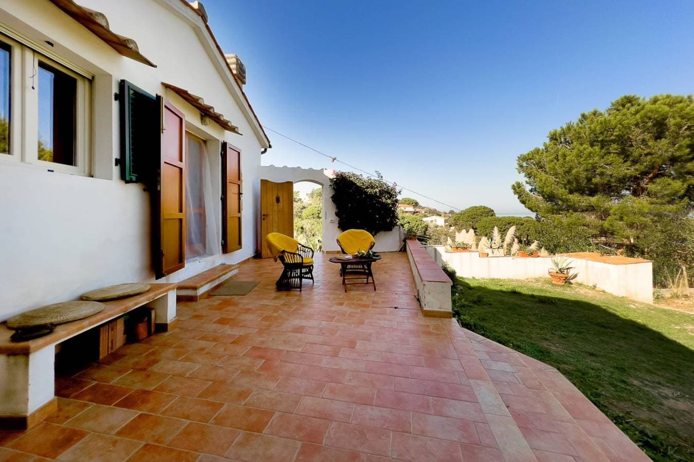 Foto 6 von 32: Villa für 7 Personen mit Terrasse