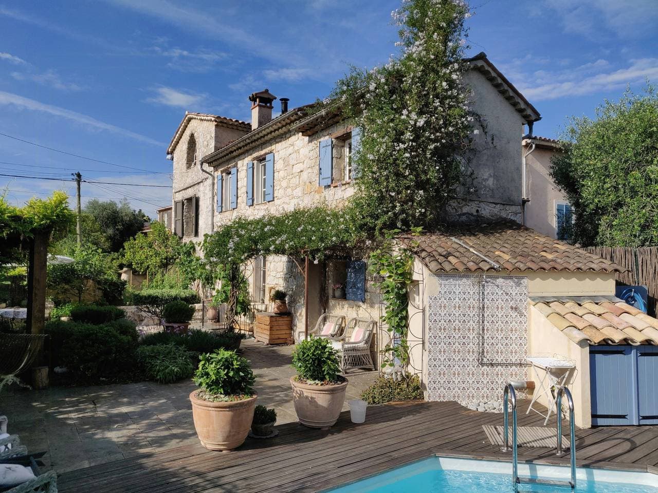 Historische Provence-Wohnungen in der Nähe von Nizza und Cannes 1