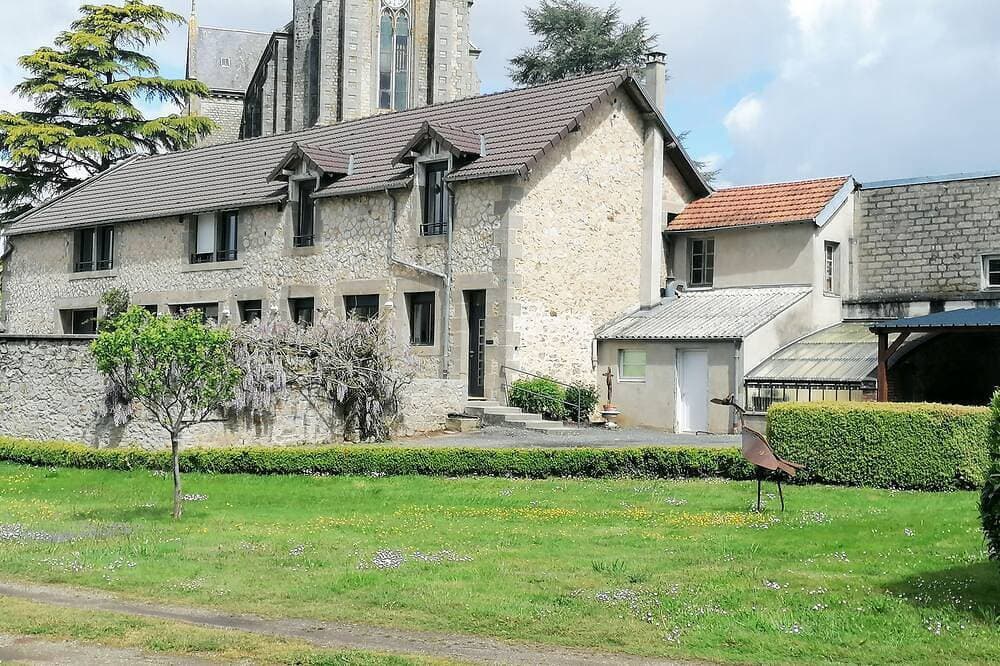 Foto 7 von 14: Cottage on private grounds