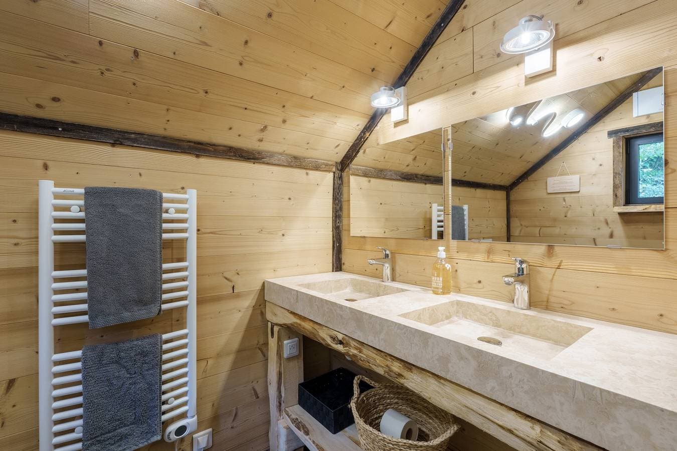Foto 7 von 20: Chalet für 4 Personen mit Terrasse
