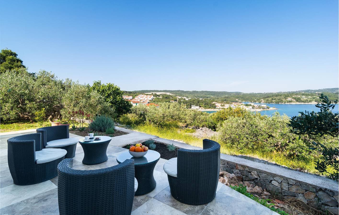Foto 9 von 21: Gemütliche Ferienwohnung mit Meerblick, Terrasse, WLAN und Parkplatz in Necujam