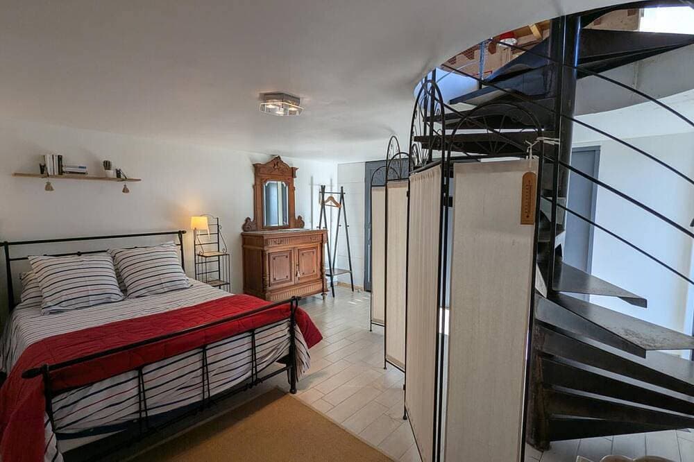 Foto 2 von 30: Abgelegenes Haus mit privatem Pool und Spa, Charente