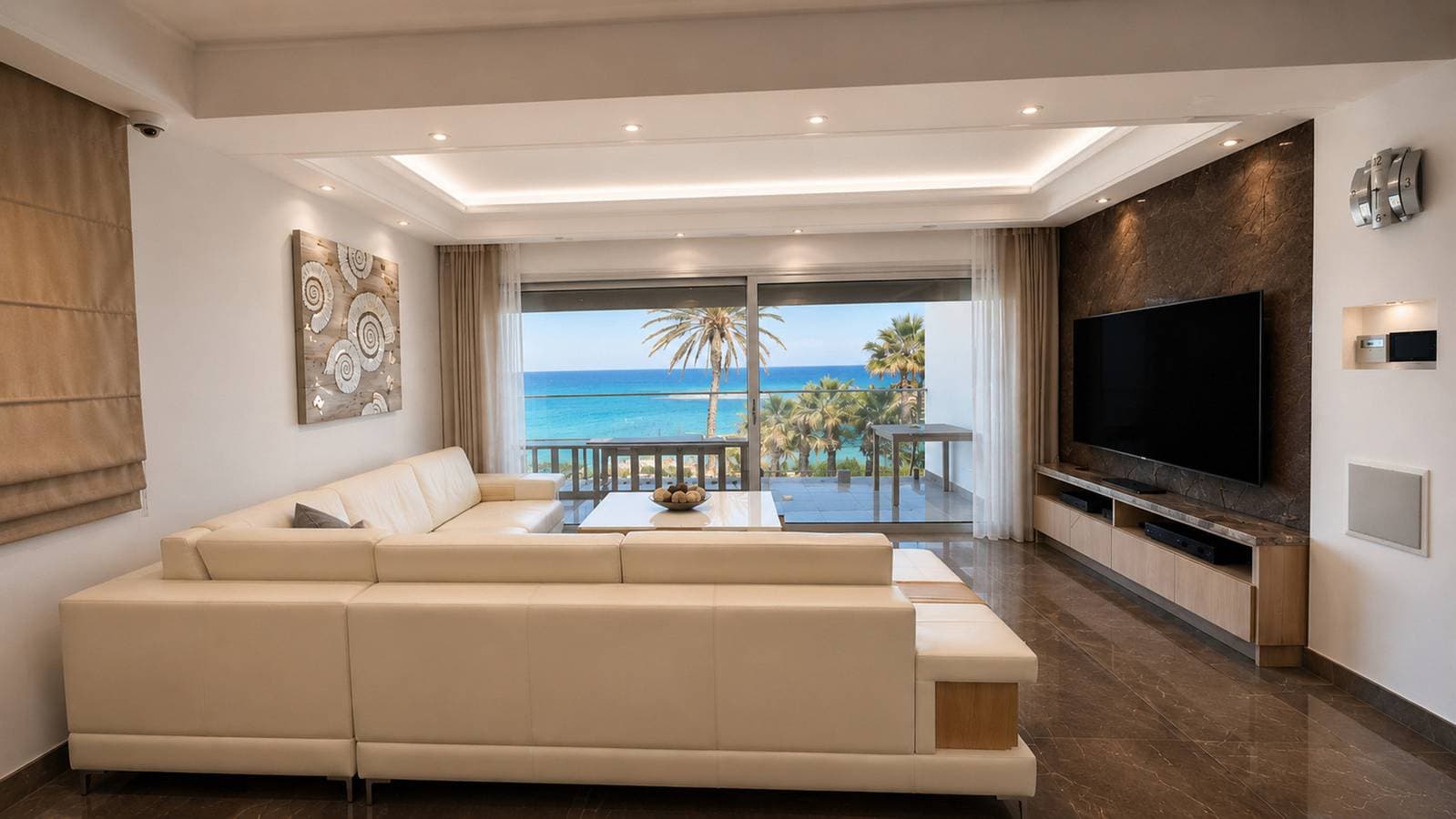 Foto 4 von 22: Trident Luxury Beach Apt