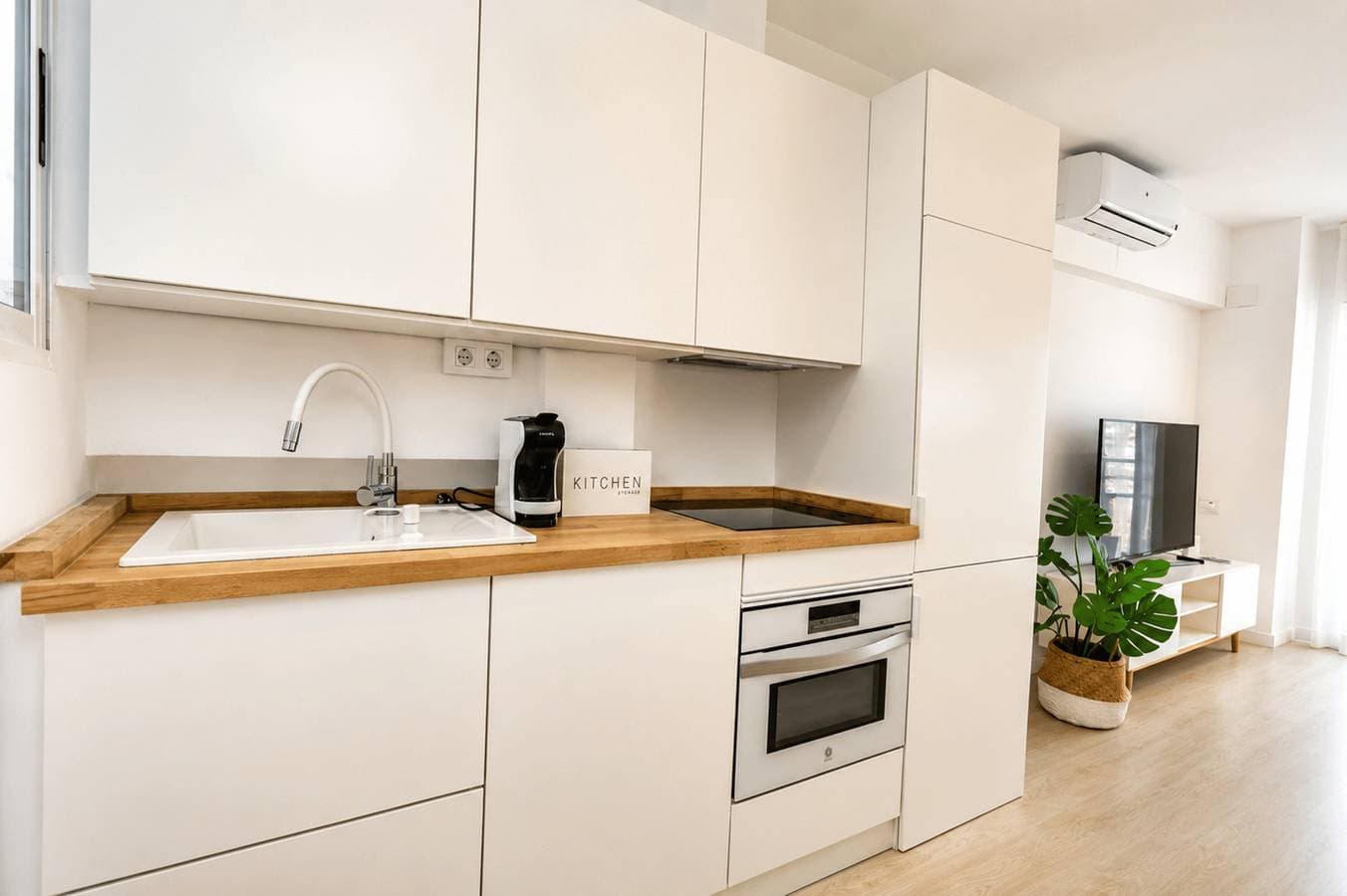 Foto 3 von 40: Ferienwohnung für 3 Personen mit Balkon