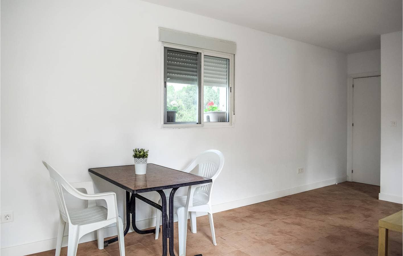 Foto 4 von 14: Appartement mit Poolterrasse, Parkplatz und Internet