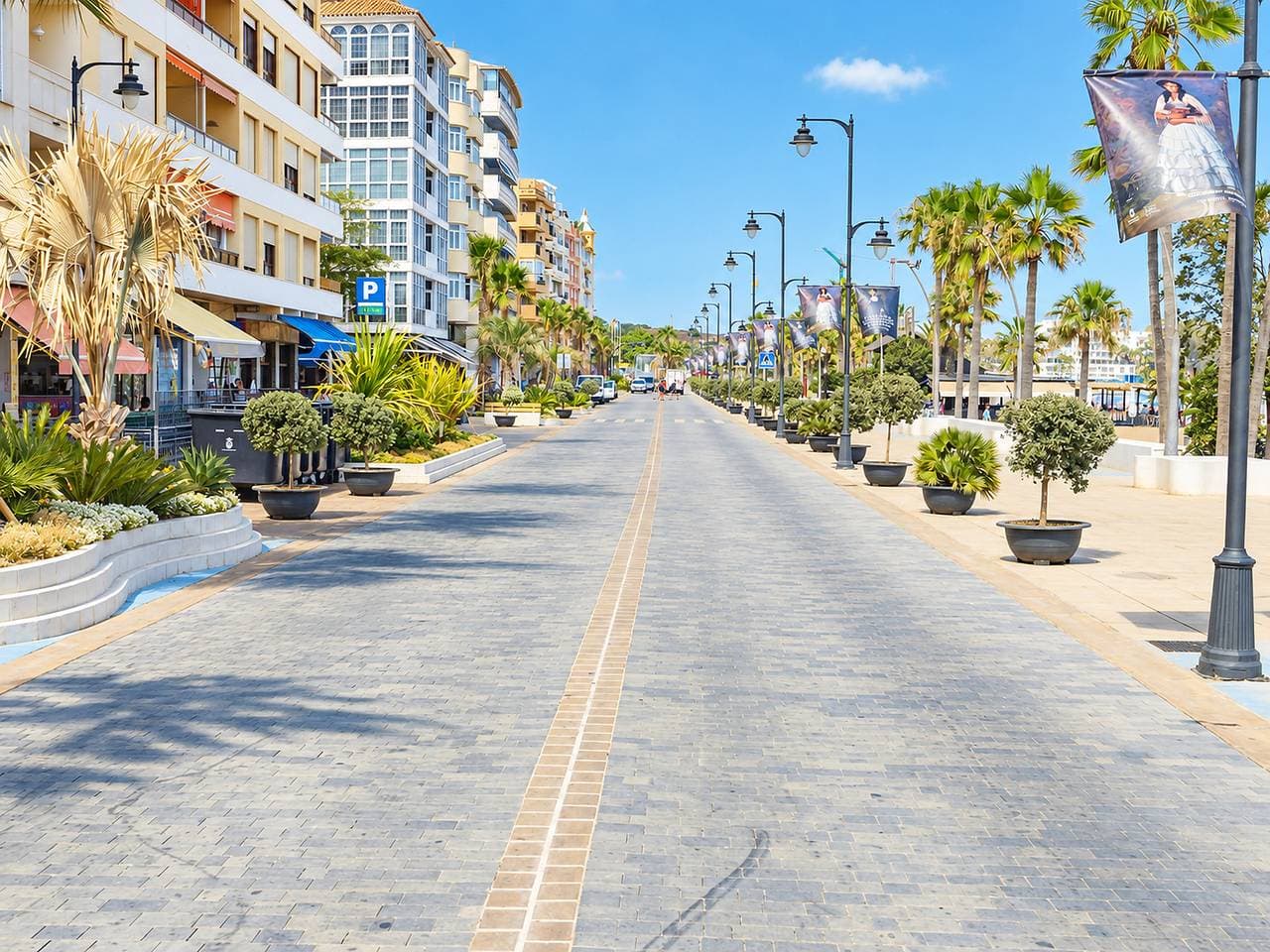 Foto 5 von 52: Cubo's Estepona Oceanview Apartment & Free Parking