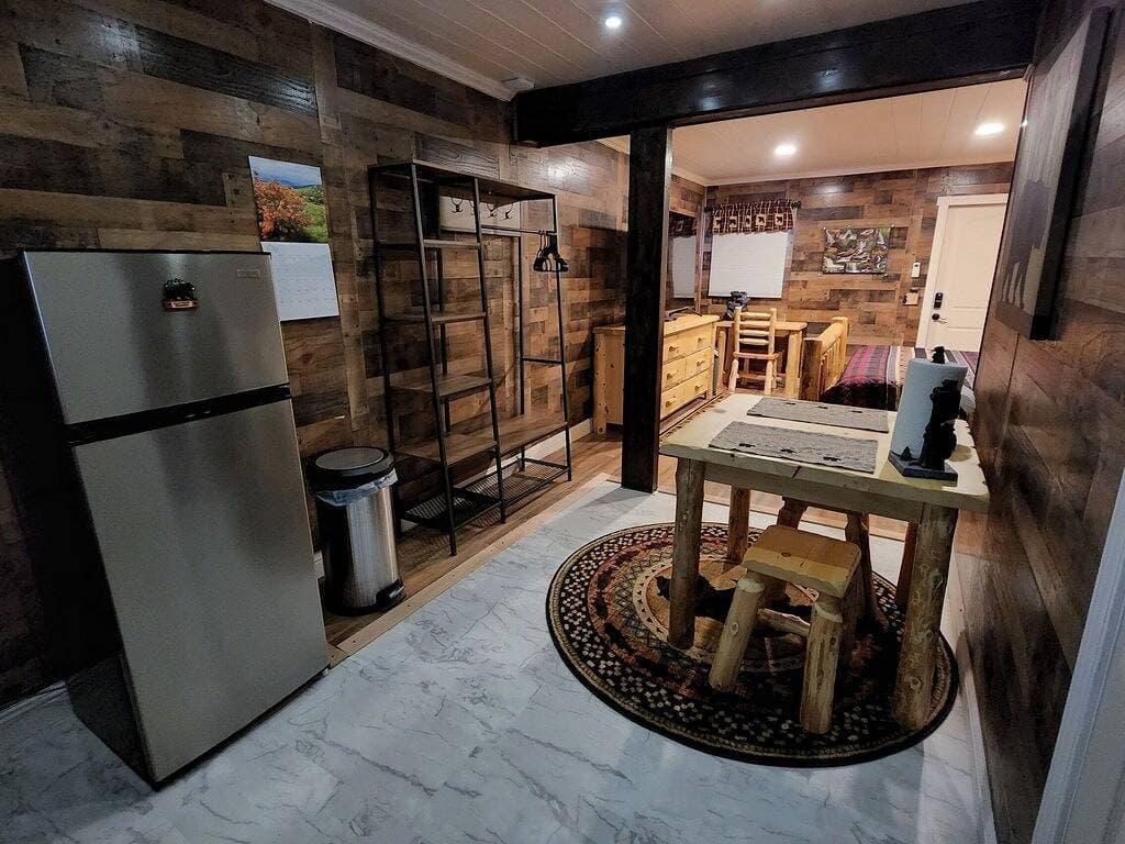 Cabin Apt 20min to Gatlinburg across from Ntl Park GameRoom+FirePit+Pet Friendly 1