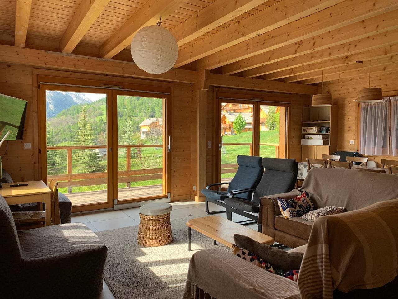 Modernes Chalet 4 Zimmer, 10 Personen, Südterrasse, Bergblick, nahe Pra Loup 1