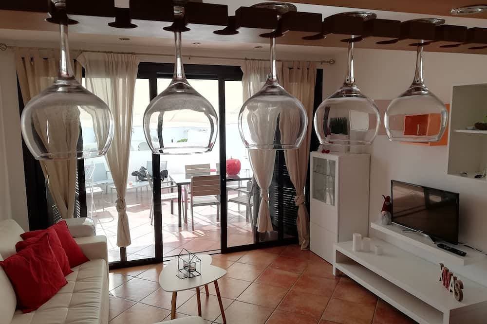 Foto 8 von 28: Wohnung in einer herrlichen Anlage mit 3 Swimmingpools, Bar, Wifi in der Nähe des Meeres