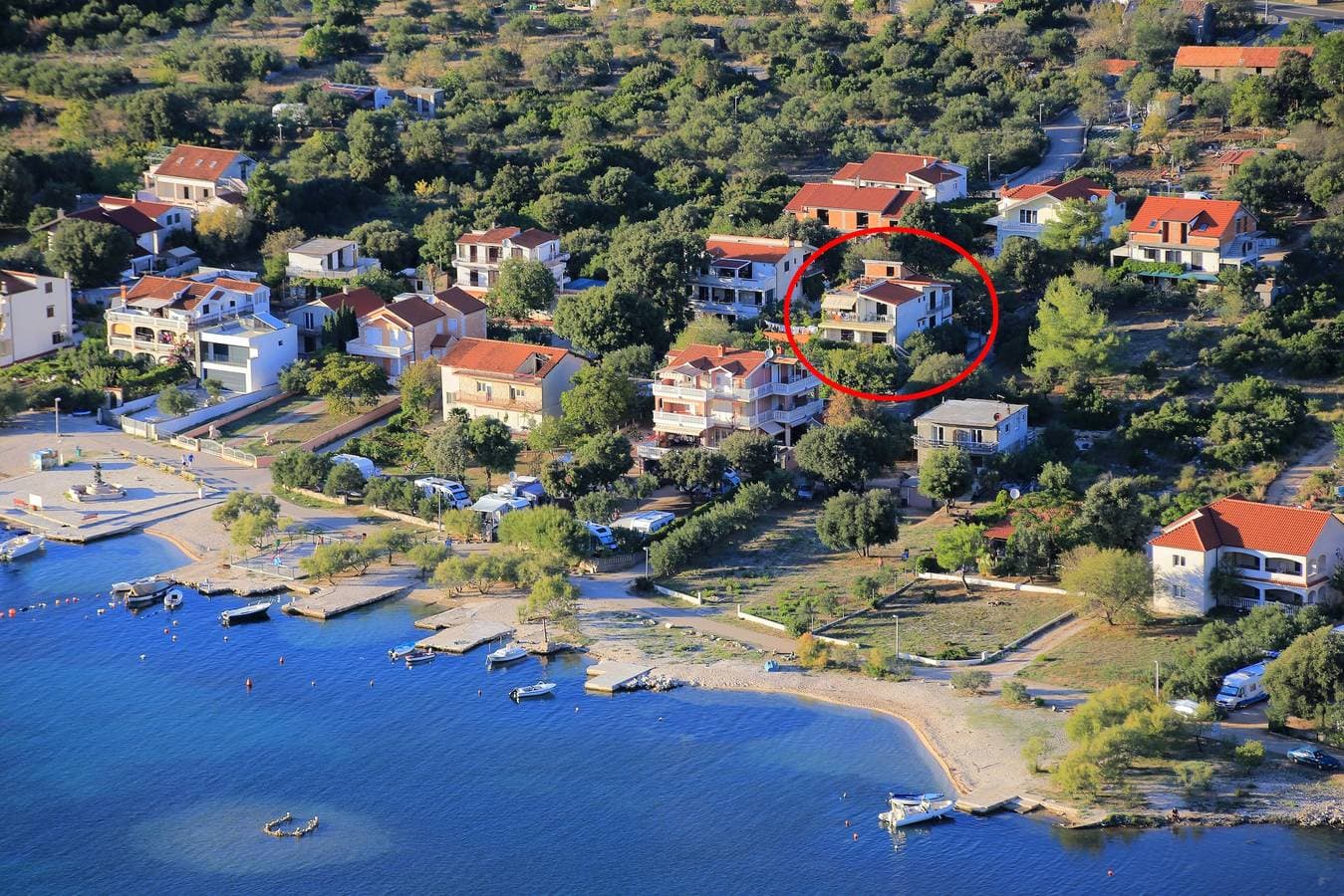 Foto 3 von 22: Studio Appartement mit Balkon und Meerblick Grebastica, Sibenik -a