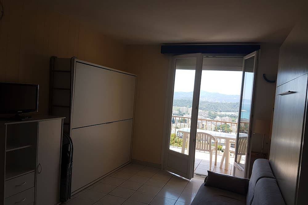Foto 5 von 16: Studio mit Balkon mit Meerblick für 4 Pers. ruhig mit pool, parkplatz und keller