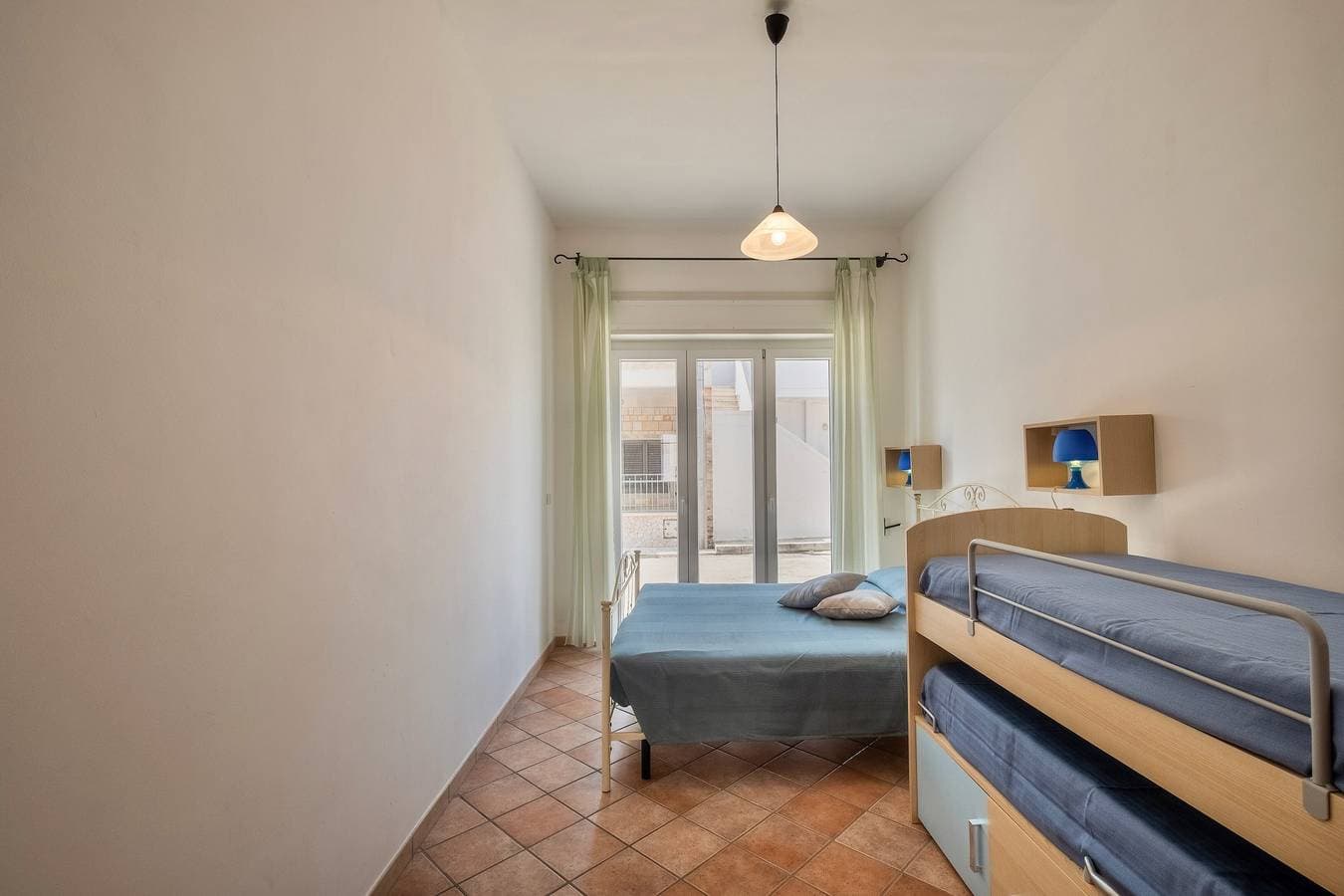 Foto 11 von 25: Ferienhaus "Kalocéri" nahe dem Strand mit Terrasse und Außendusche