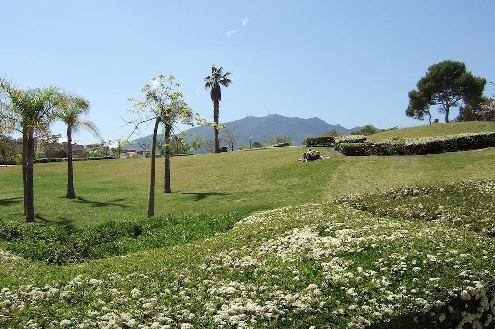 Foto 11 von 24: Ein schönes Studio apt mit Blick auf Pools 'Minerva. Jupiter @ Bonanza-Platz \"