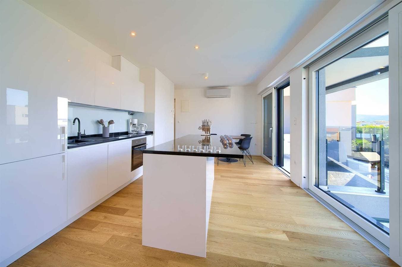 Foto 11 von 38: Apartment Joy mit Meerblick und Whirlpool