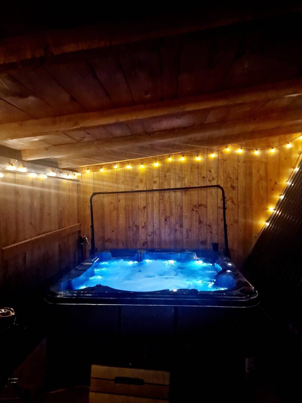 Foto 2 von 17: Chalet für 6 Personen mit Whirlpool