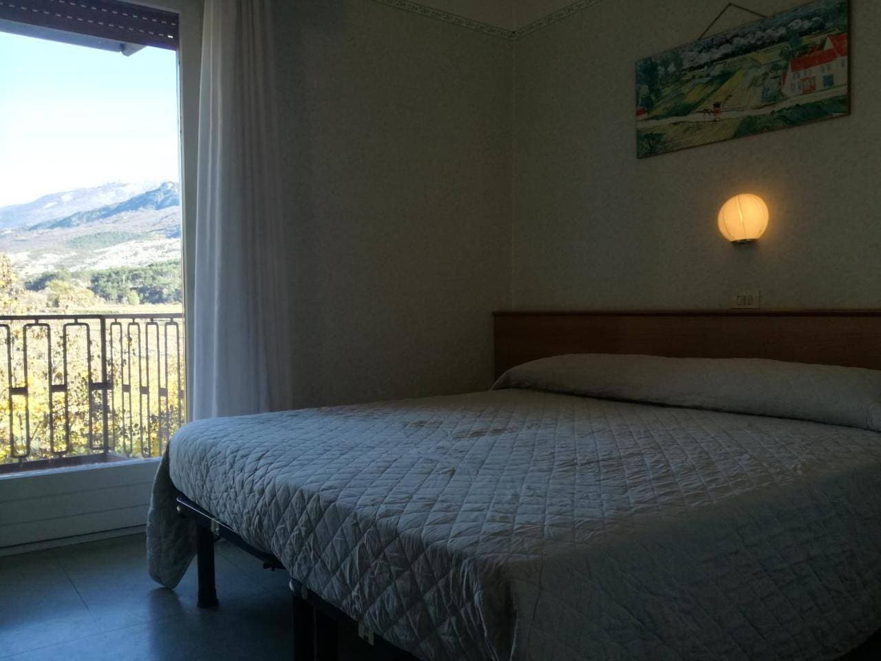 Foto 8 von 10: Economy Double Room