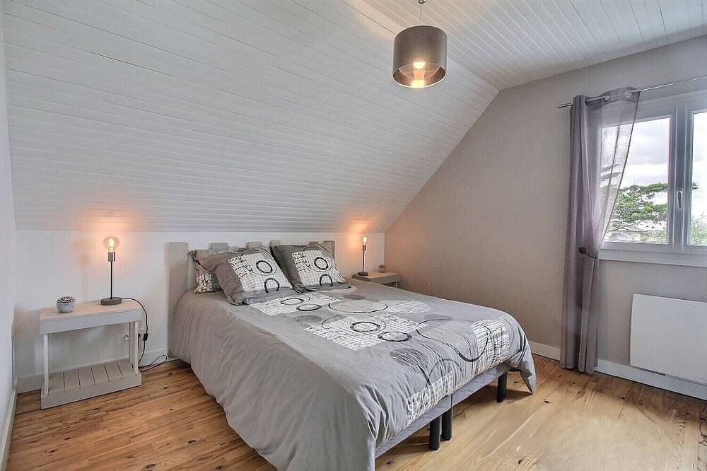 Foto 6 von 30: Nur einen Steinwurf vom Strand entfernt. Haus komplett renoviert 2020, Schlafplätze für 6-8.