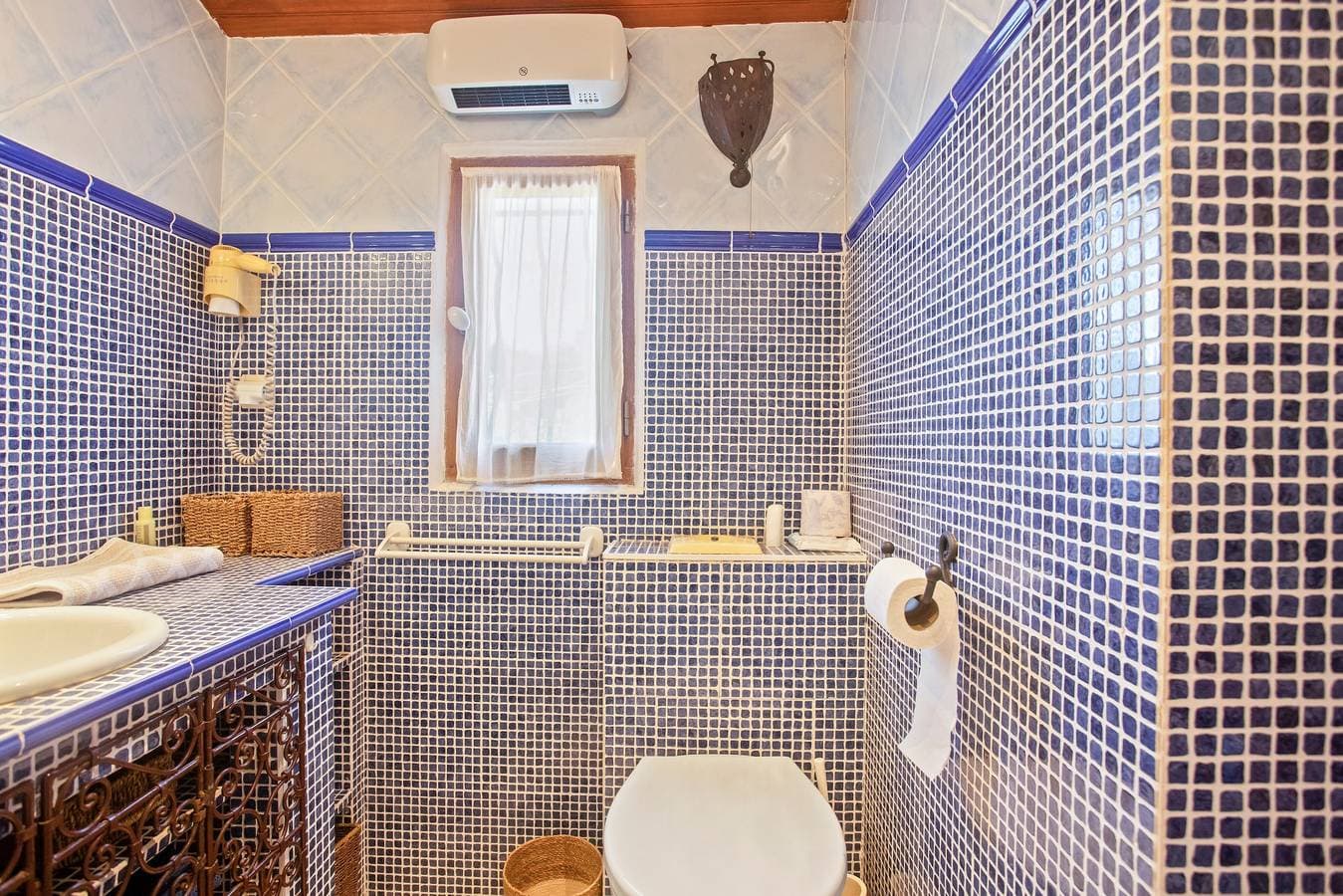Foto 13 von 35: Villa Mina, 3 Sz, 6 Pers., 2 Bäder, privater Pool, WLAN & Klimaanlage