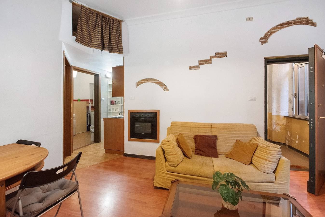 Foto 5 von 28: Apartment 'Flat im Herzen des Zentrums' mit WLAN und Klimaanlage