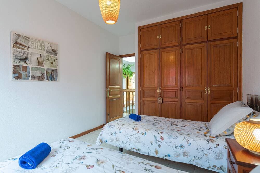 Foto 5 von 30: The Yellow House - Solarium - Climatized Pool