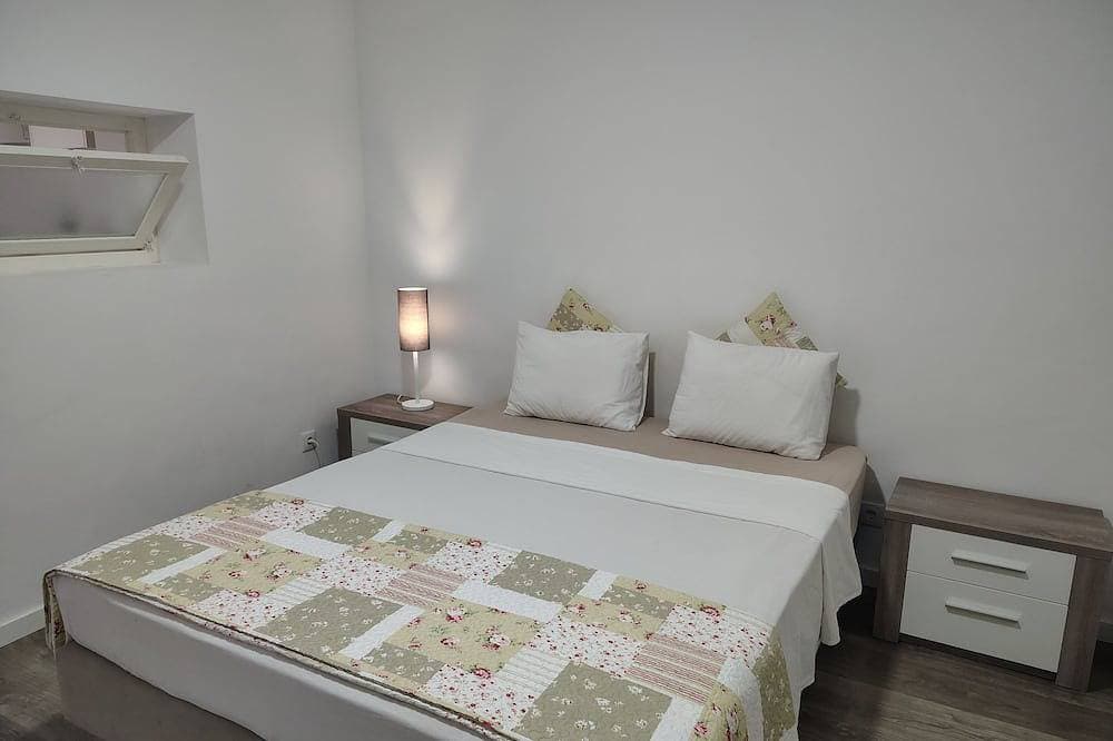 Foto 3 von 30: Cozy 1-bedroom apartment in tranquil Portalegre with AC