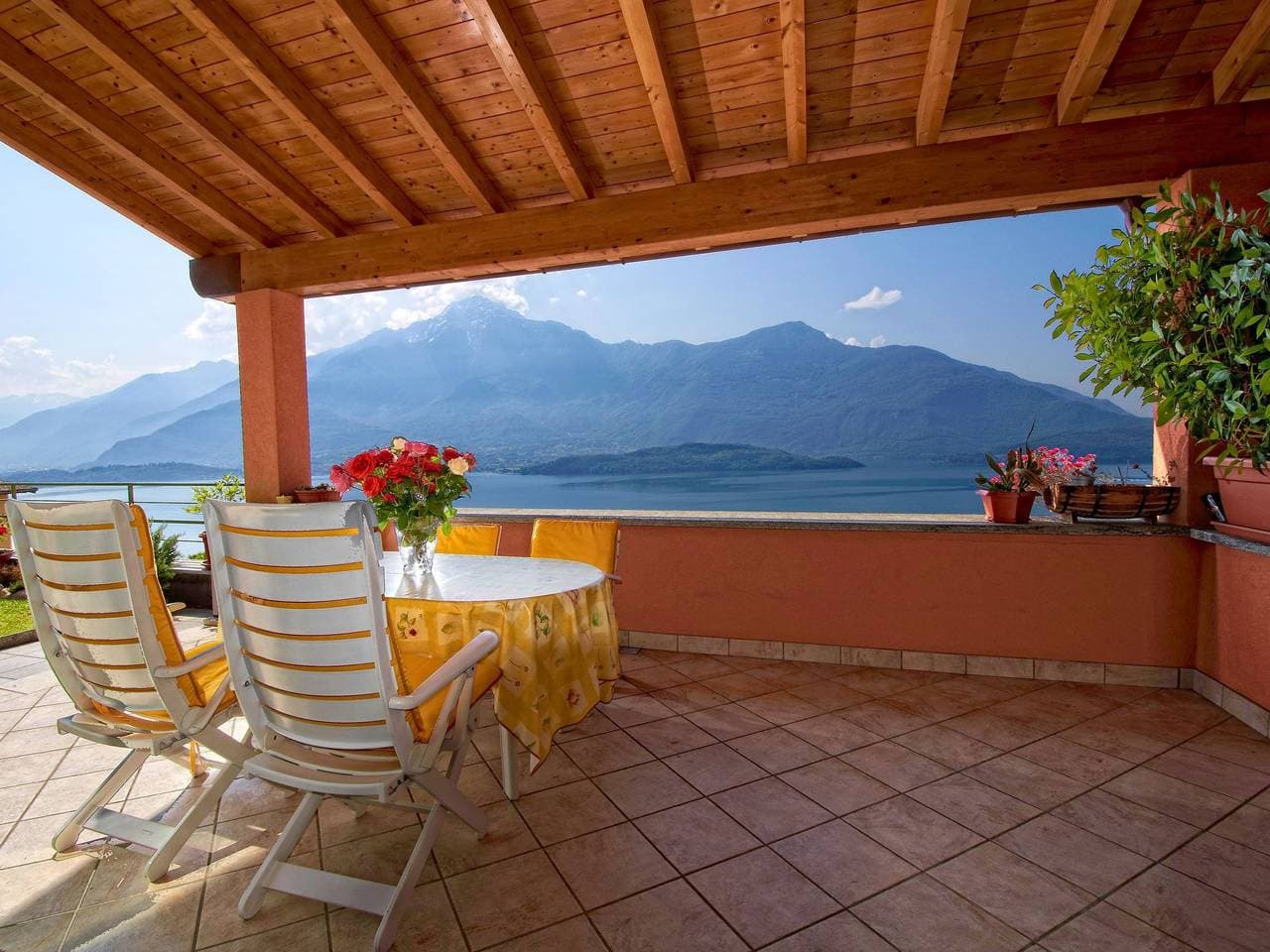 Foto 13 von 21: Türkisfarbenes Haus mit fantastischer Aussicht