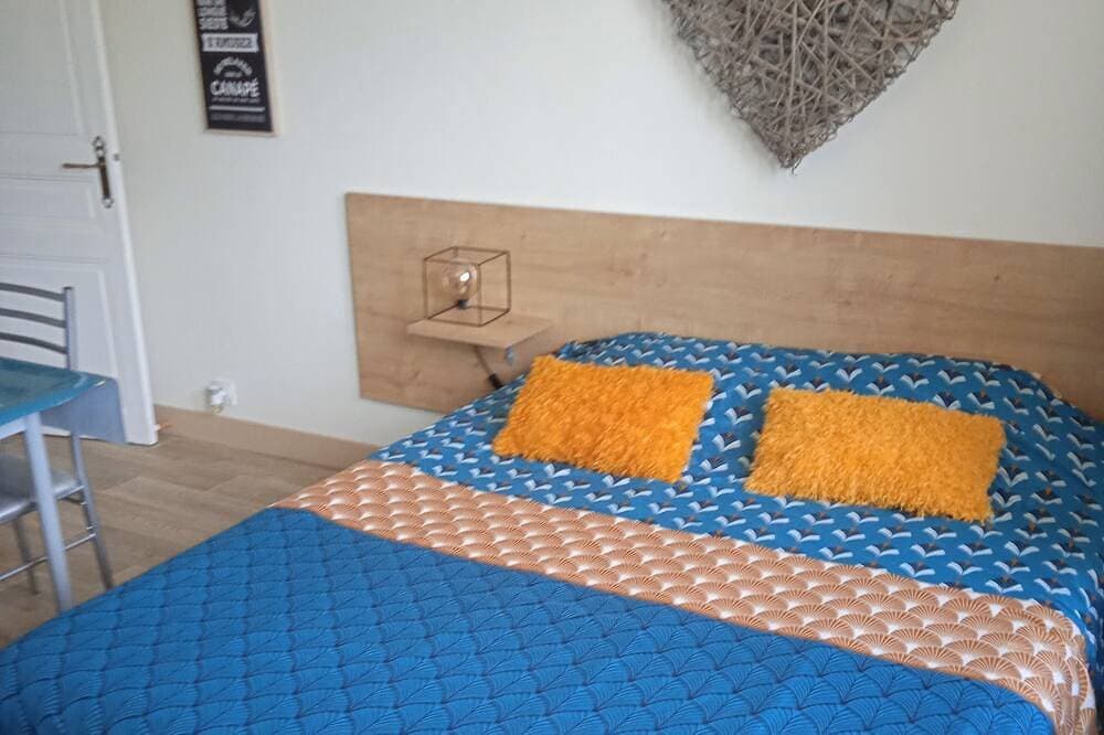 Lovely studio 10 les capucines, Bagnoles de l'Orne town center 1
