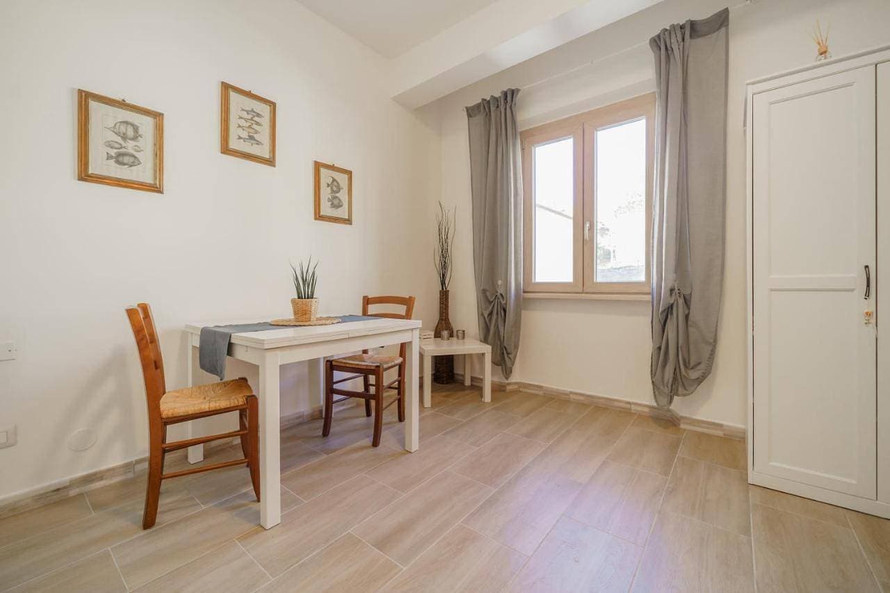 Foto 4 von 22: One-Bedroom Apartment