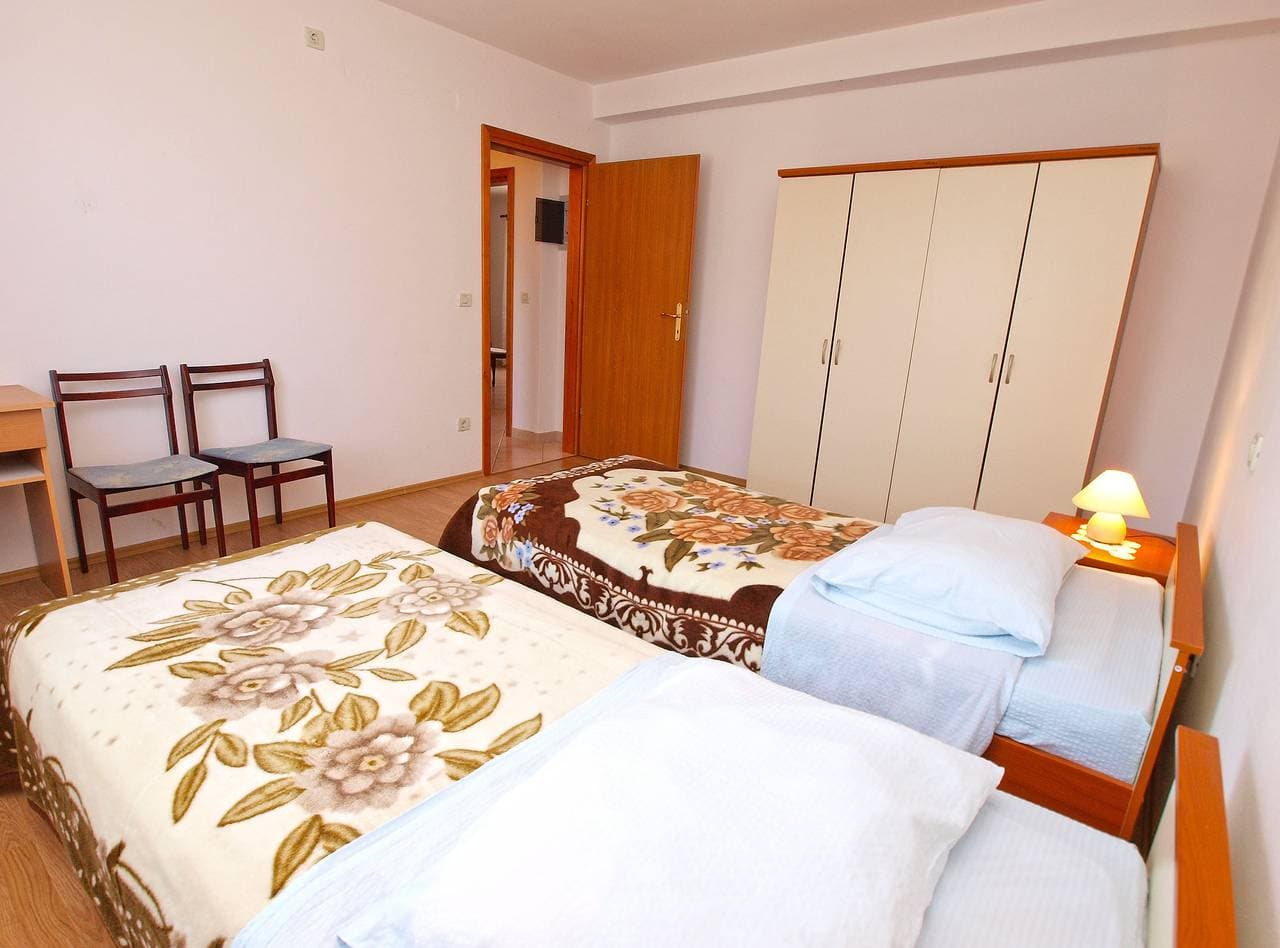 Foto 12 von 27: Ferienwohnung für 4 Personen mit Terrasse
