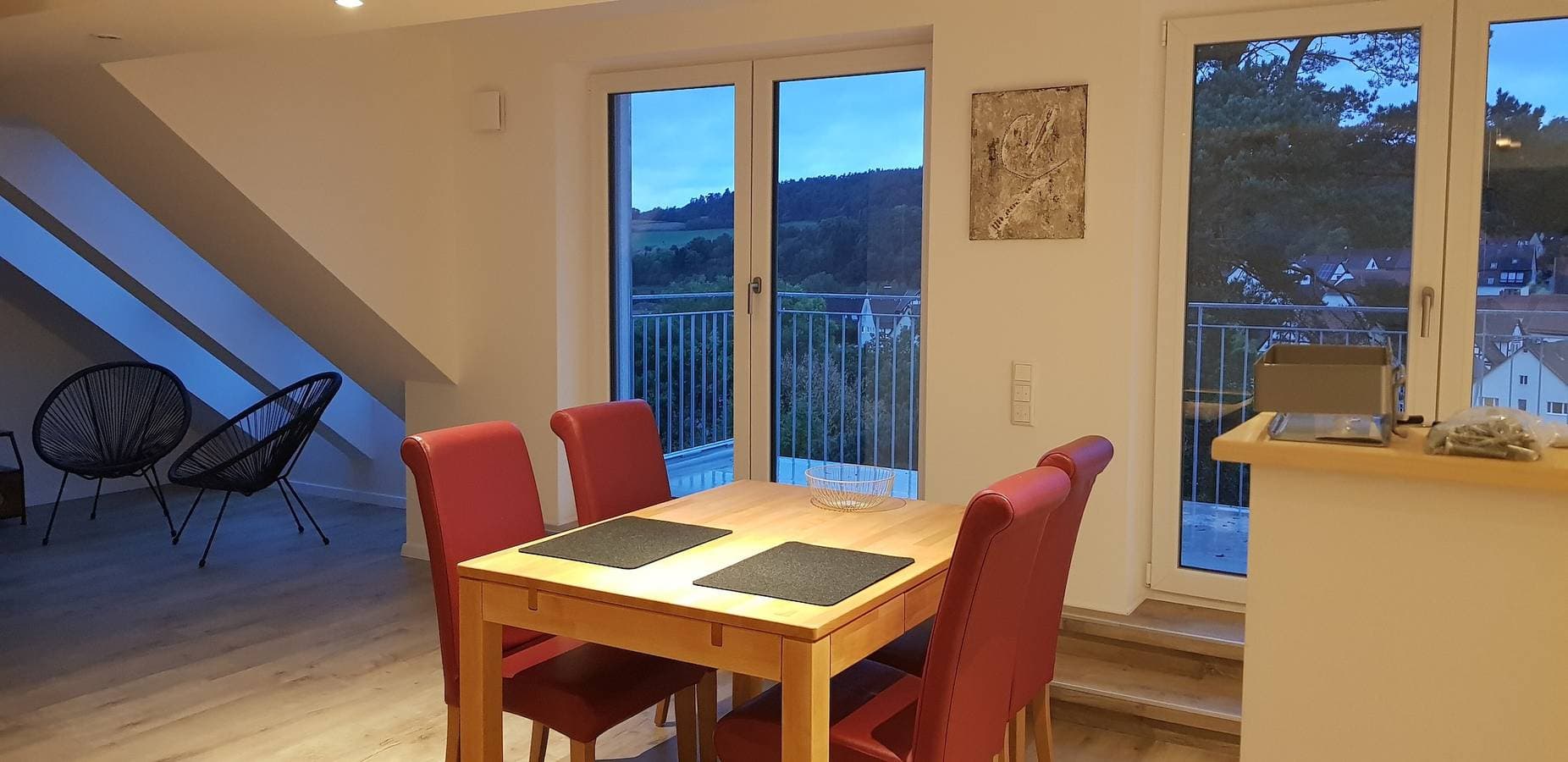 Foto 7 von 19: Ferienwohnung 'Habichthorst' mit großer Loggia und Gemeinschaftsgarten, herrlicher Ausblick