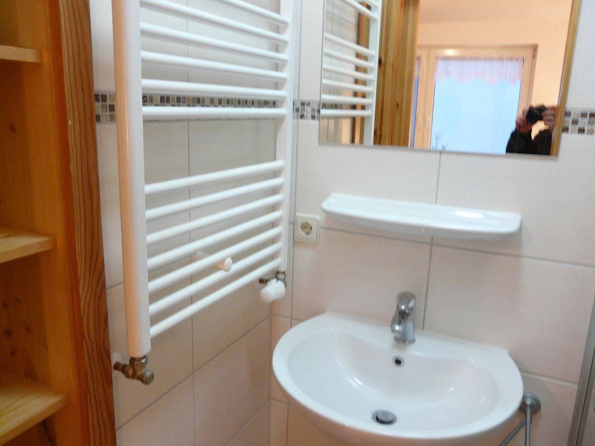 Foto 9 von 11: Ferienwohnung mit Seeblick in Lychen – Komfort auf eingezäuntem Grundstück