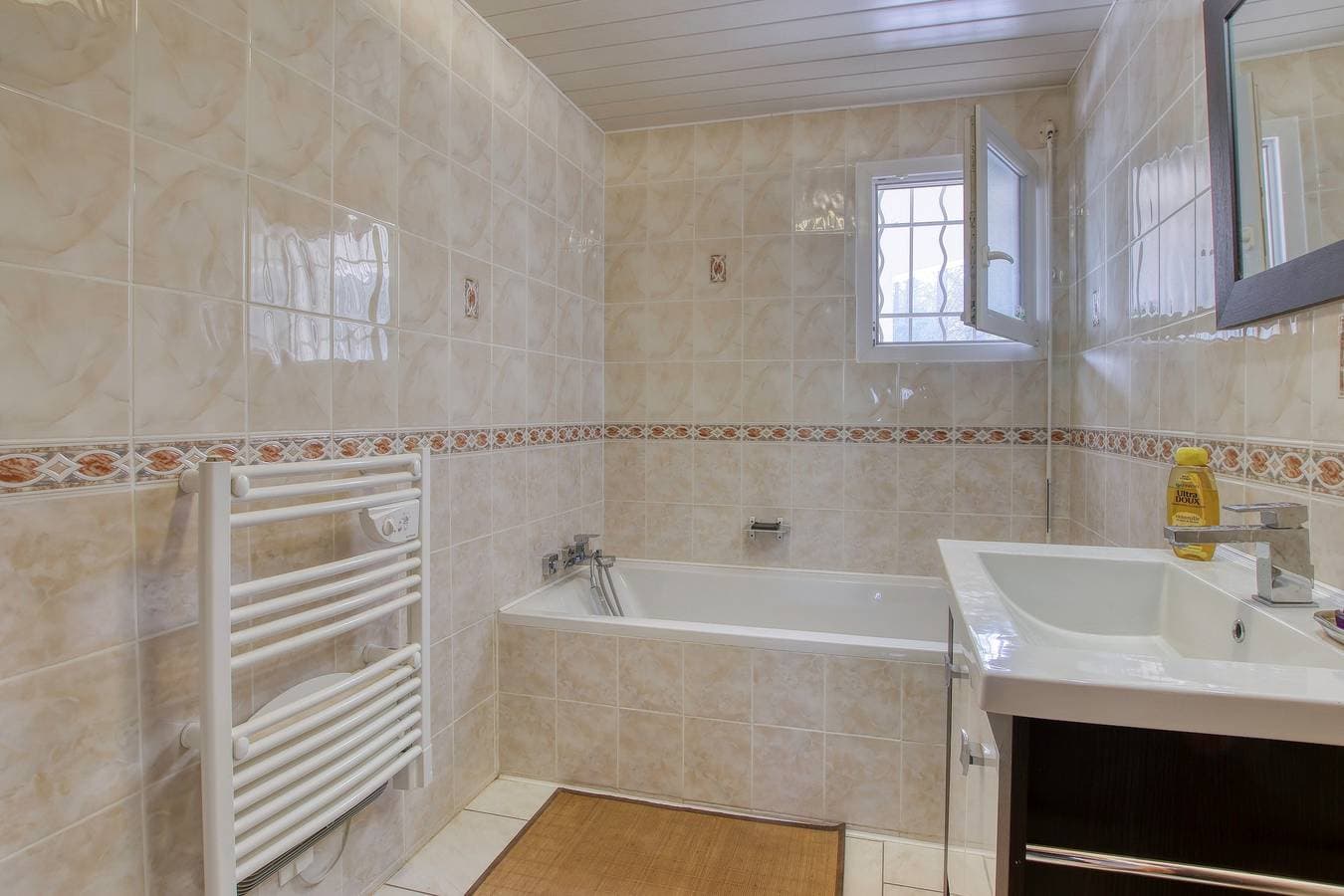 Foto 8 von 21: Ferienhaus für 8 Personen mit Garten
