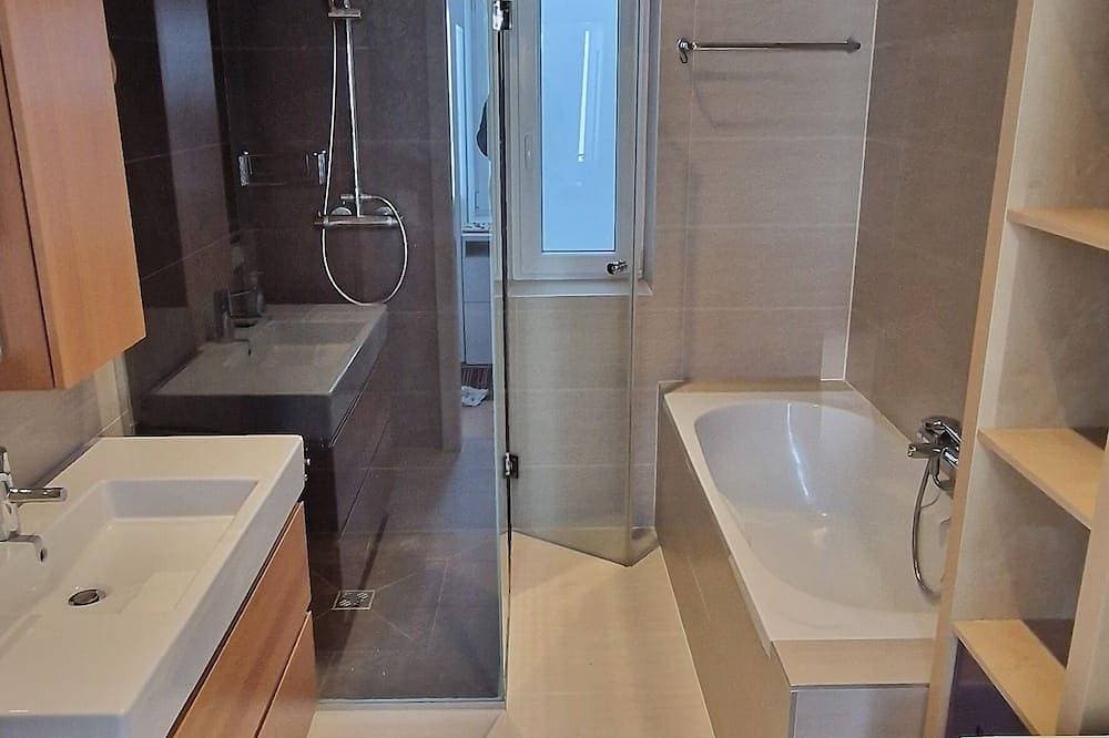Foto 6 von 19: Moderne ca. 100 m² Altbauwohnung in zentraler Hofruhelage!
