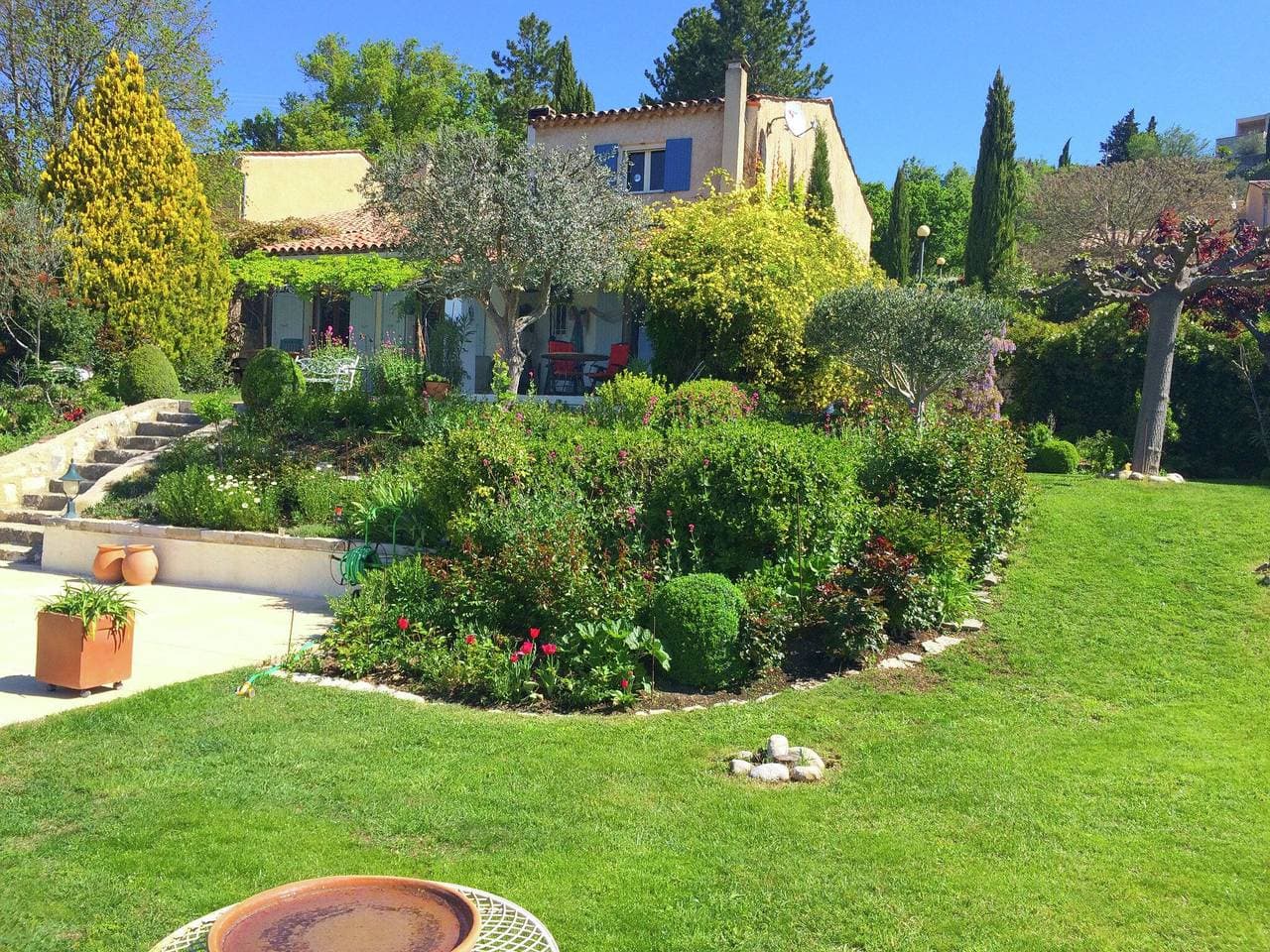 Foto 7 von 38: Verdon-Ansichten: Pool & Terrasse
