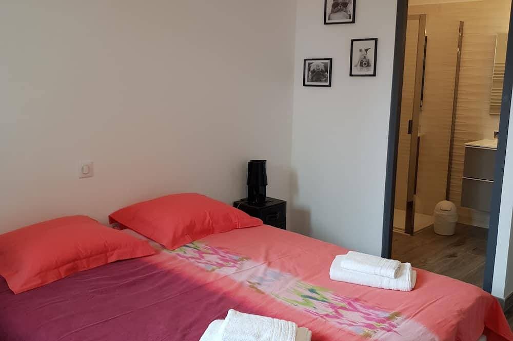 Foto 4 von 22: Erdgeschossvilla 4-6 Personen Porto-Pollo, mit Schwimmbad.