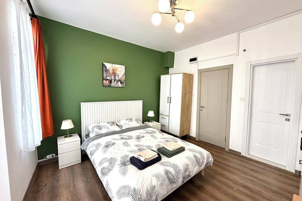 Yellowhouse Room 4 1