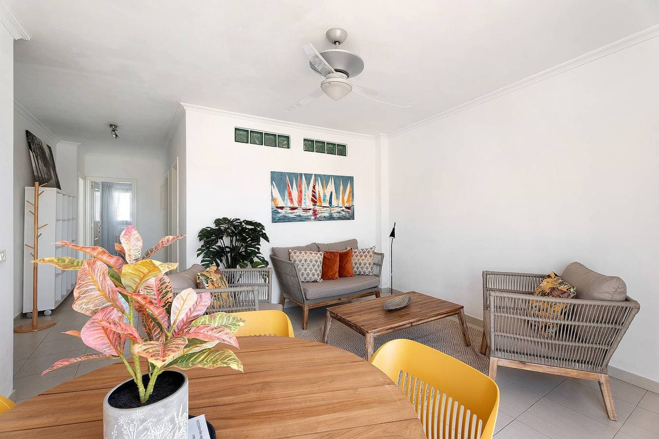 Foto 6 von 30: Ferienwohnung 'Ático Bellavista Alcalá' mit Privatterrasse und WLAN